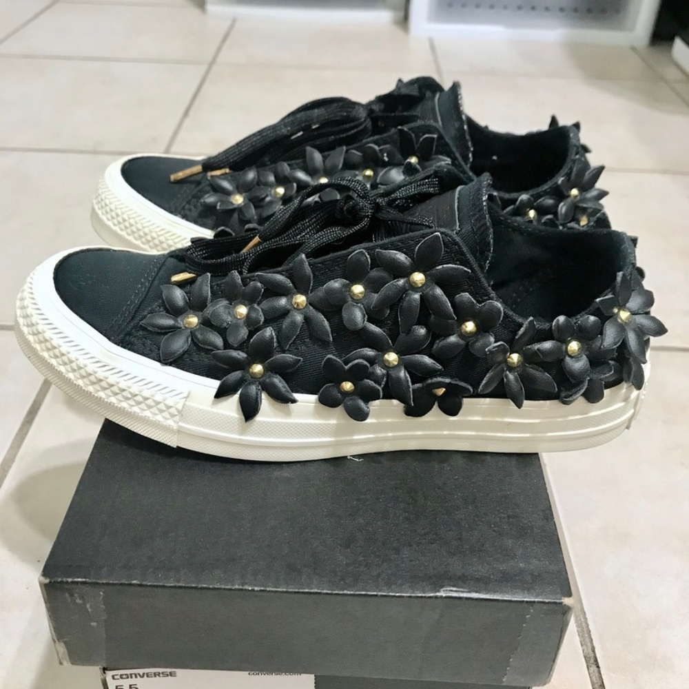 LIMITED Ed. Converse X Pat Bo Floral Leather Shoes